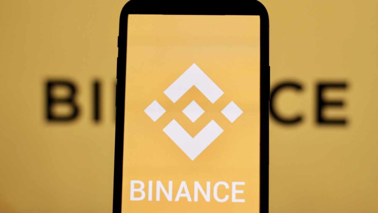 Binance Races for New EU License Route Ahead of July 1 MiCA Deadline
