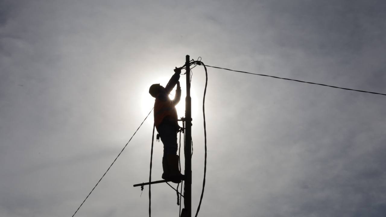 Paraguay Convicts Two Bitcoin Miners to Jail Sentences for Large-Scale Energy Theft