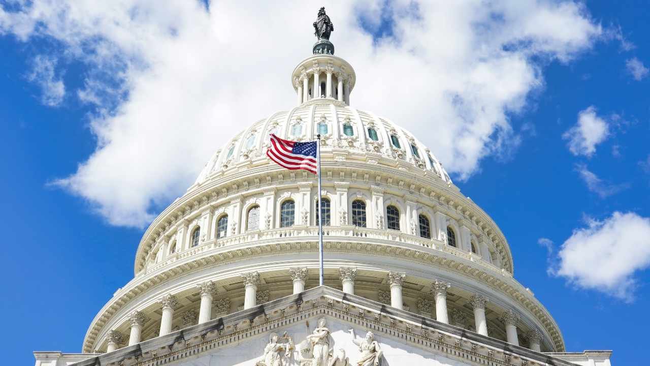 Bessent Urges Senate to Advance Clarity Act Ahead of Tuesday Vote